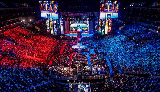 疑同时涌向 疑同时涌向